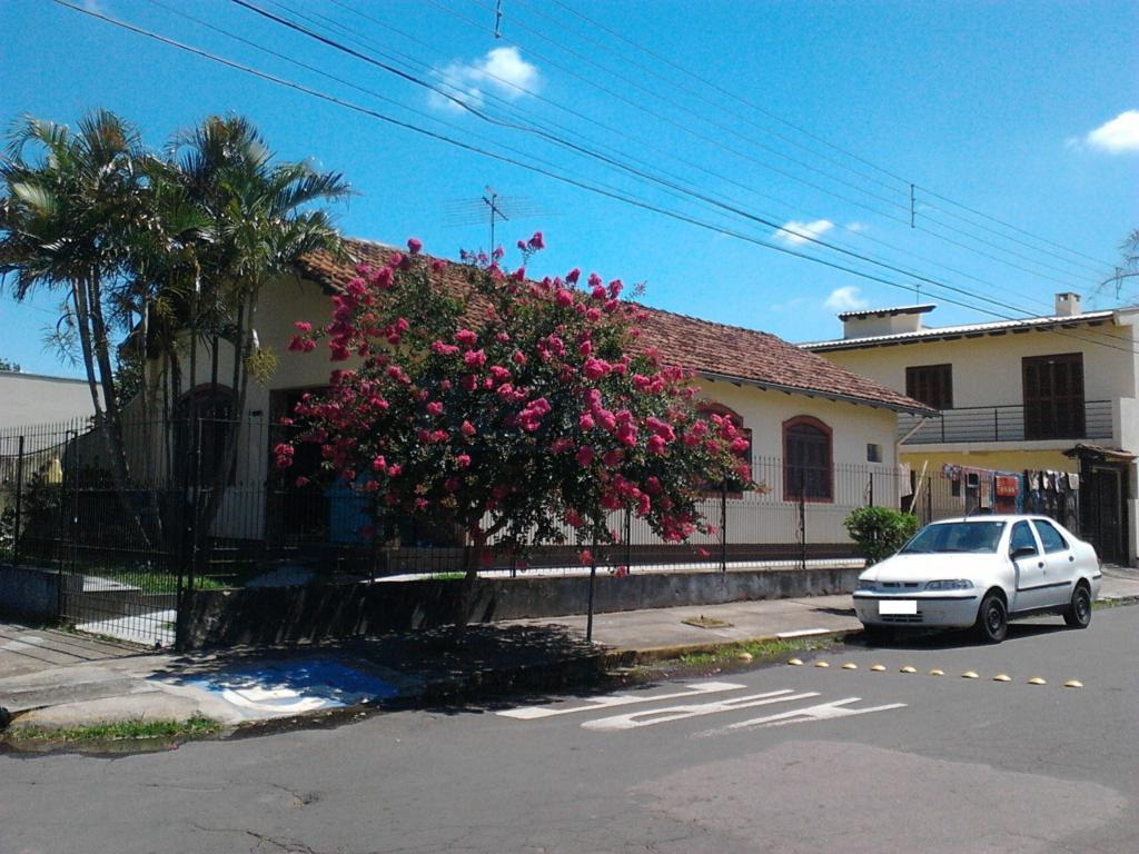 Casa 03 Dorm.