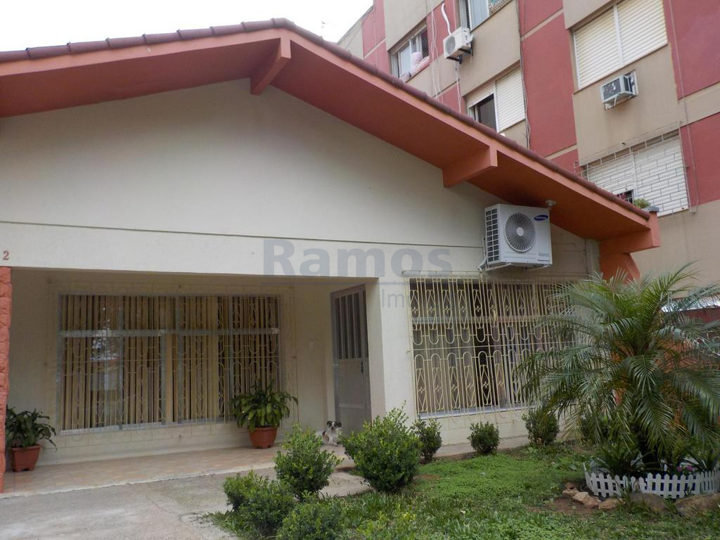 Casa 03 Dorm.