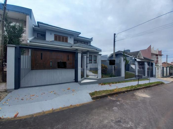 Casa 03 Dorm.