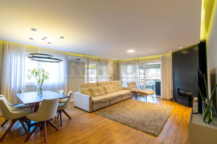 Apartamento 03 Dorm.