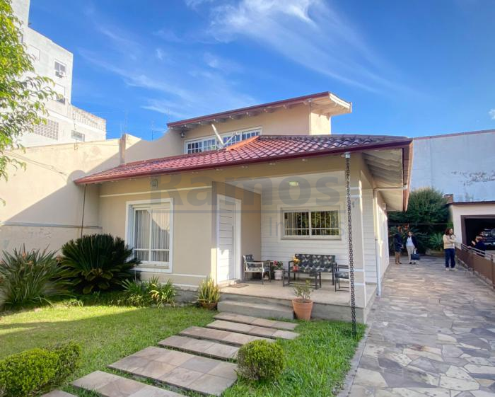 Casa 03 Dorm.