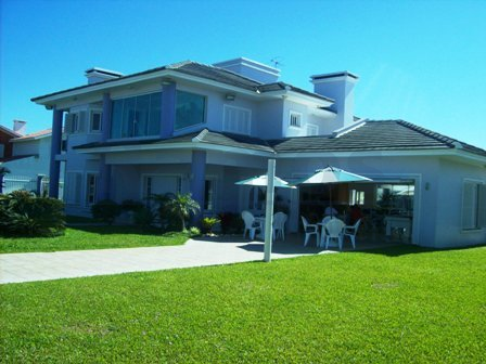 Casa 05 Dorm.